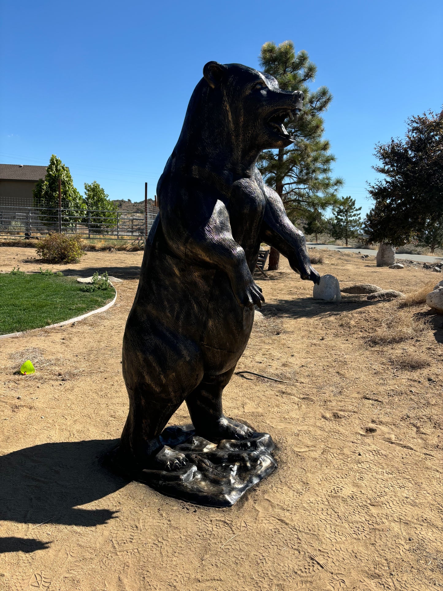Standing Grizzly XXL